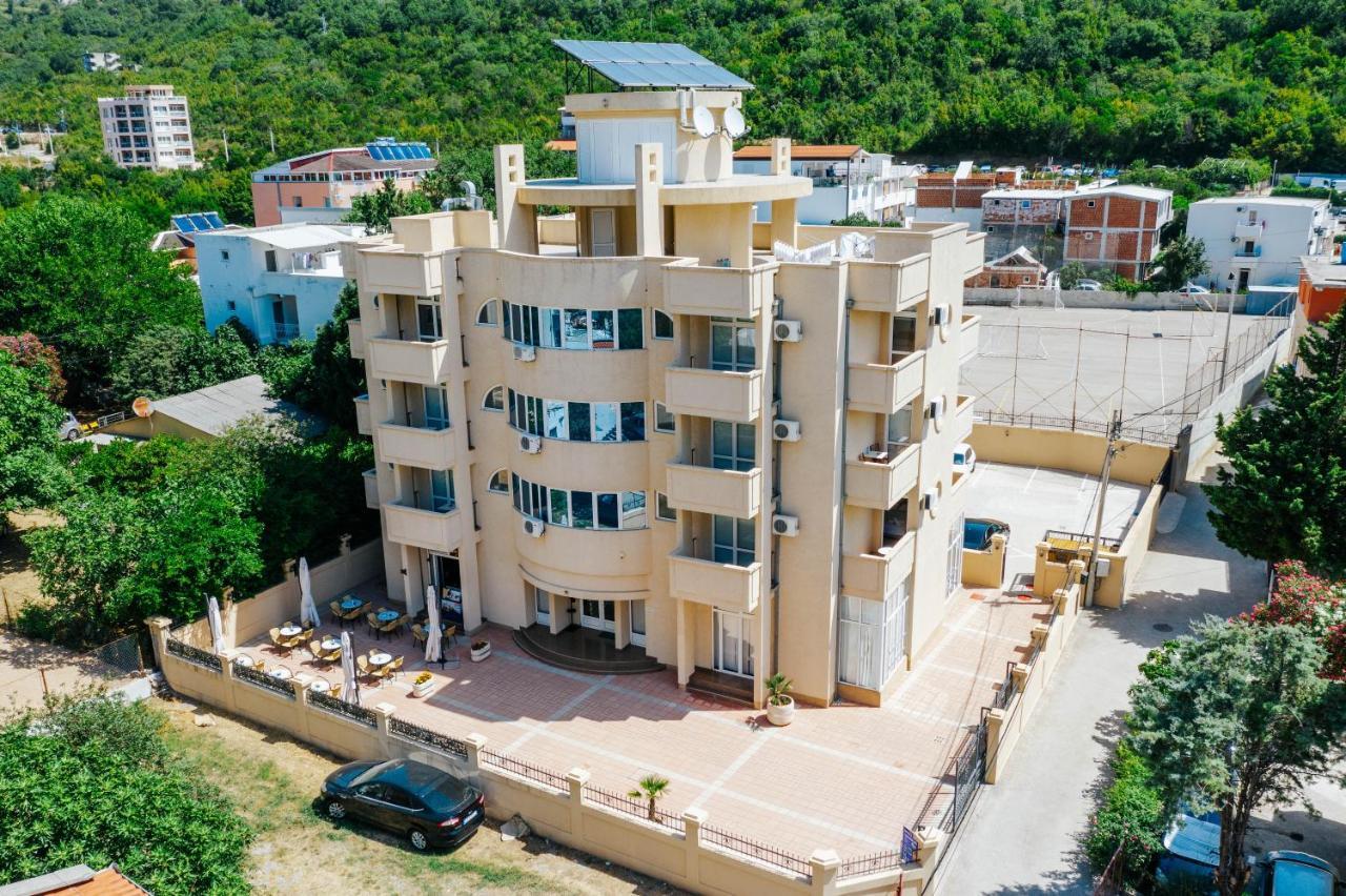 Hotel Dana Чань Экстерьер фото