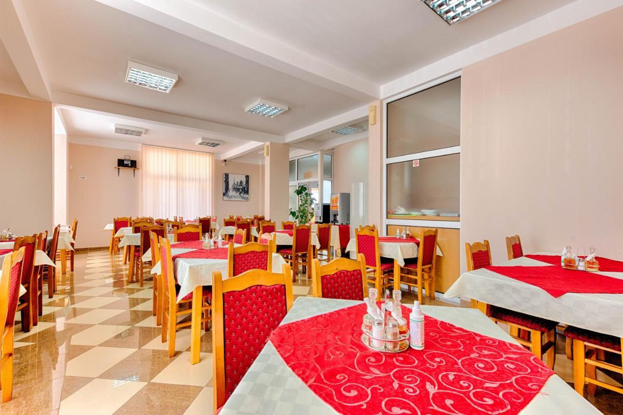 Hotel Dana Чань Экстерьер фото
