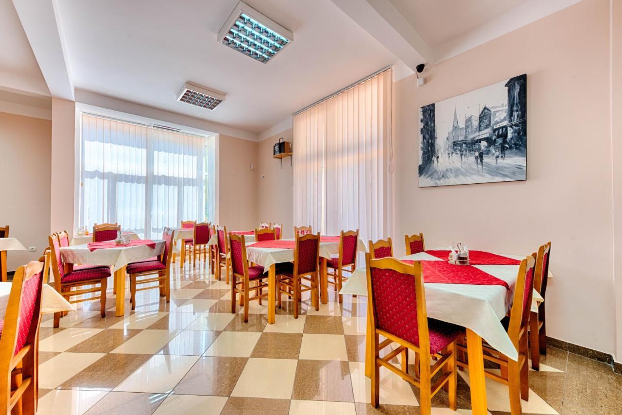 Hotel Dana Чань Экстерьер фото