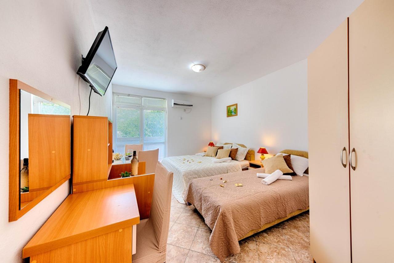 Hotel Dana Чань Экстерьер фото