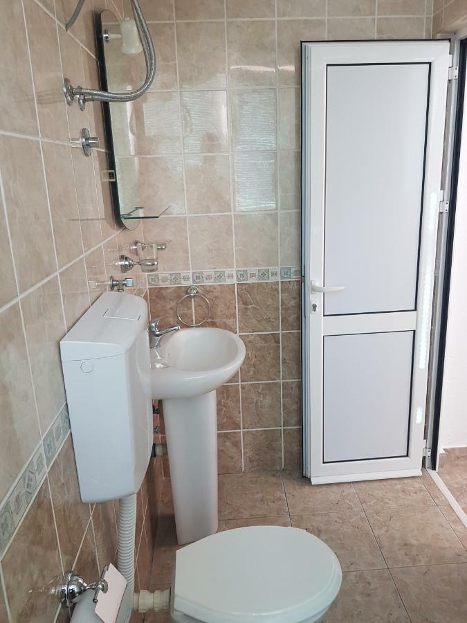 Hotel Dana Чань Экстерьер фото
